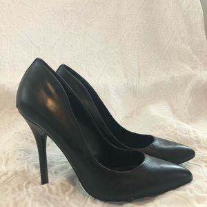 Steve Madden Galleryy pumps